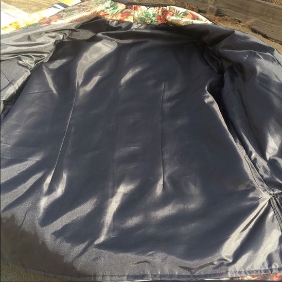 Jacket - Picture 6 of 6